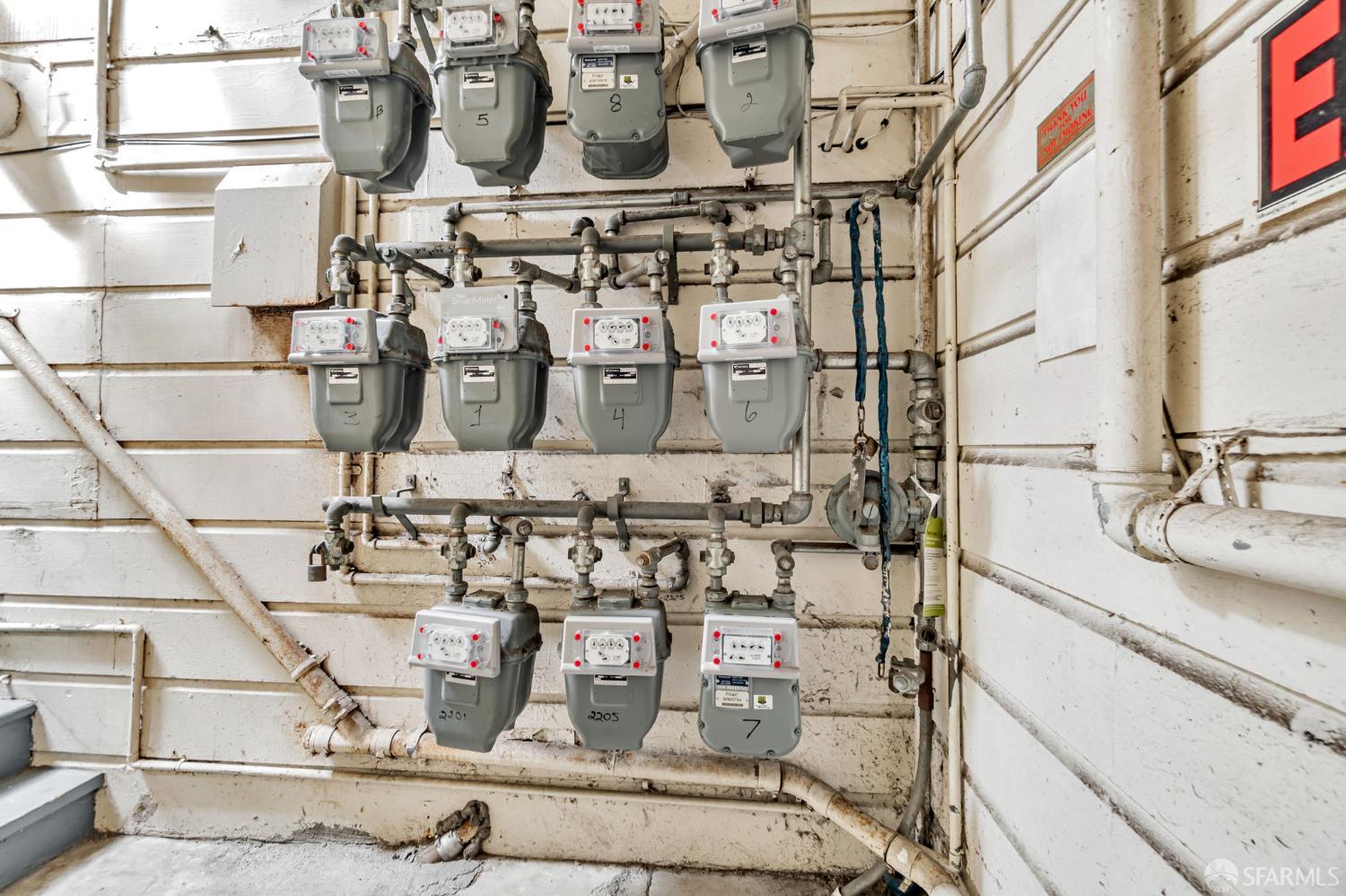 Detail Gallery Image 27 of 46 For 2201 Clement St, San Francisco,  CA 94121 - – Beds | – Baths