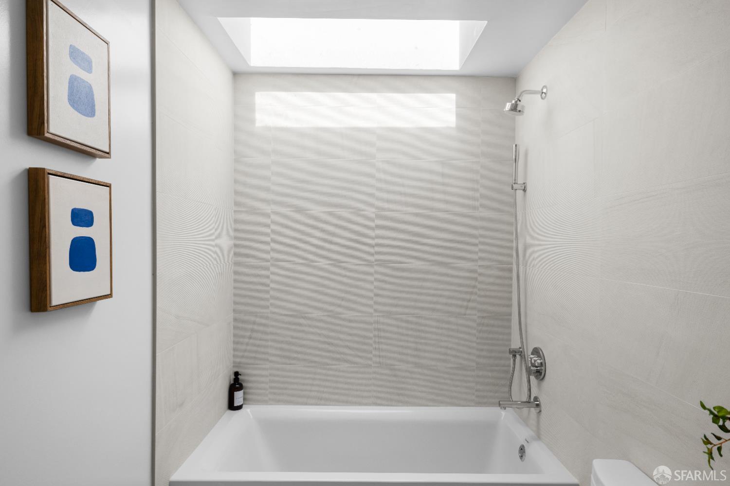 Detail Gallery Image 46 of 55 For 37 Los Altos Sqr, Los Altos,  CA 94022 - 2 Beds | 2/1 Baths