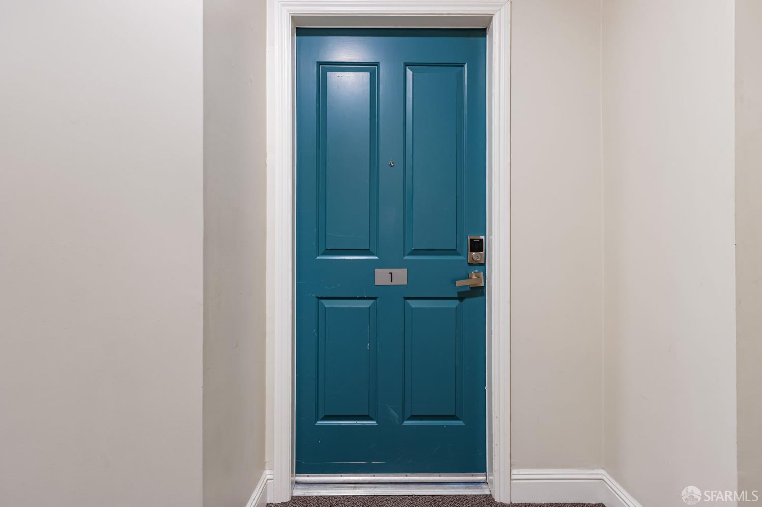 Photo #5: 425071712 Listing 