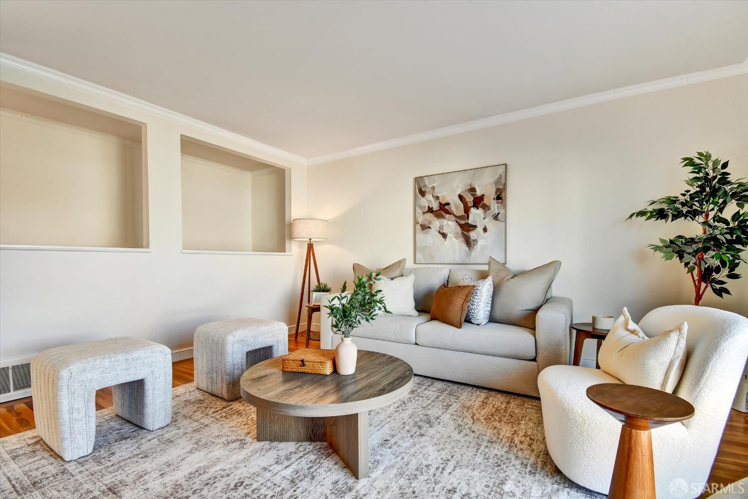 Detail Gallery Image 10 of 40 For 19 Robinson Dr, San Francisco,  CA 94112 - 3 Beds | 2 Baths