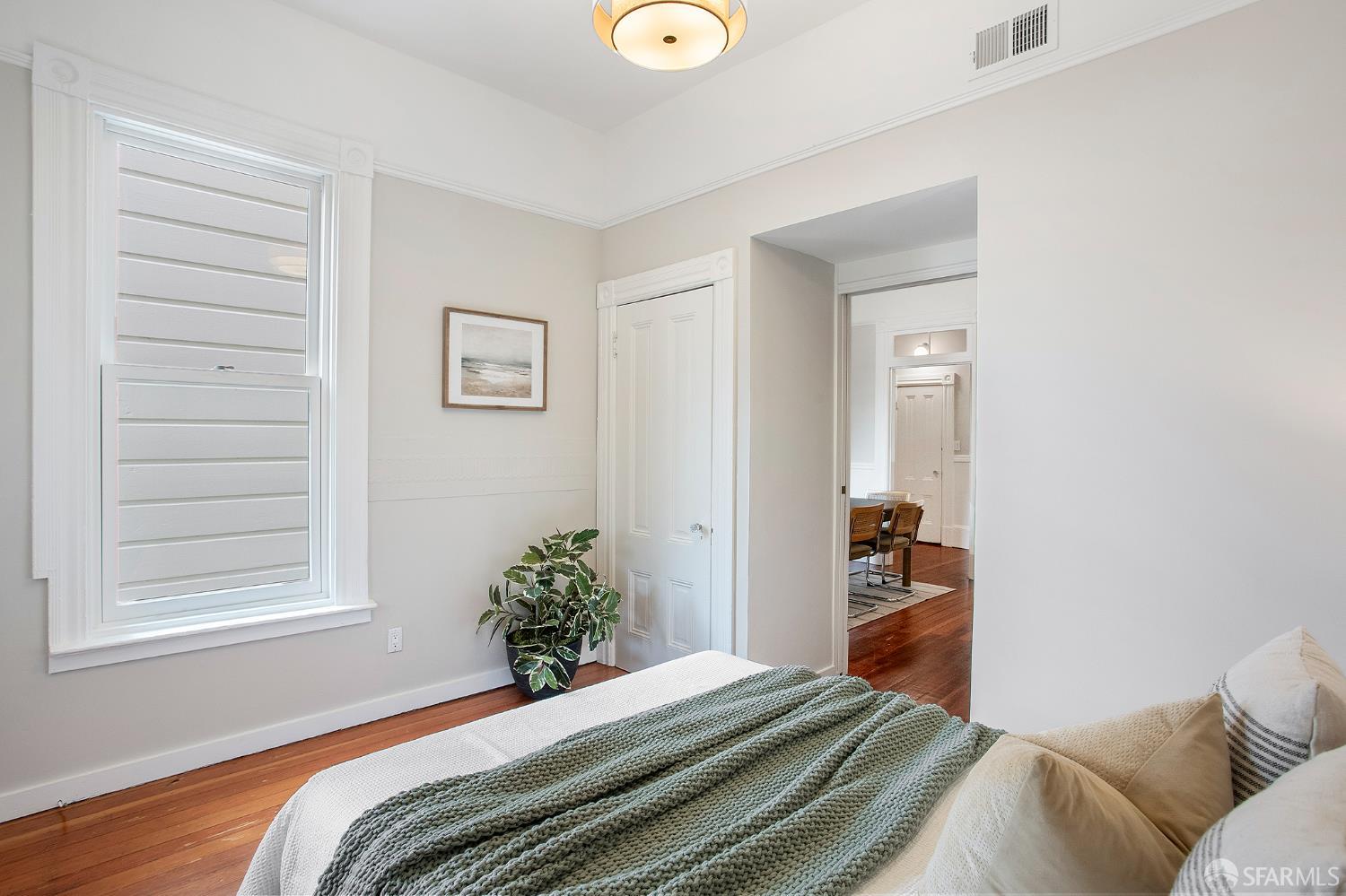 Detail Gallery Image 15 of 22 For 16 Henry St, San Francisco,  CA 94114 - 2 Beds | 1 Baths