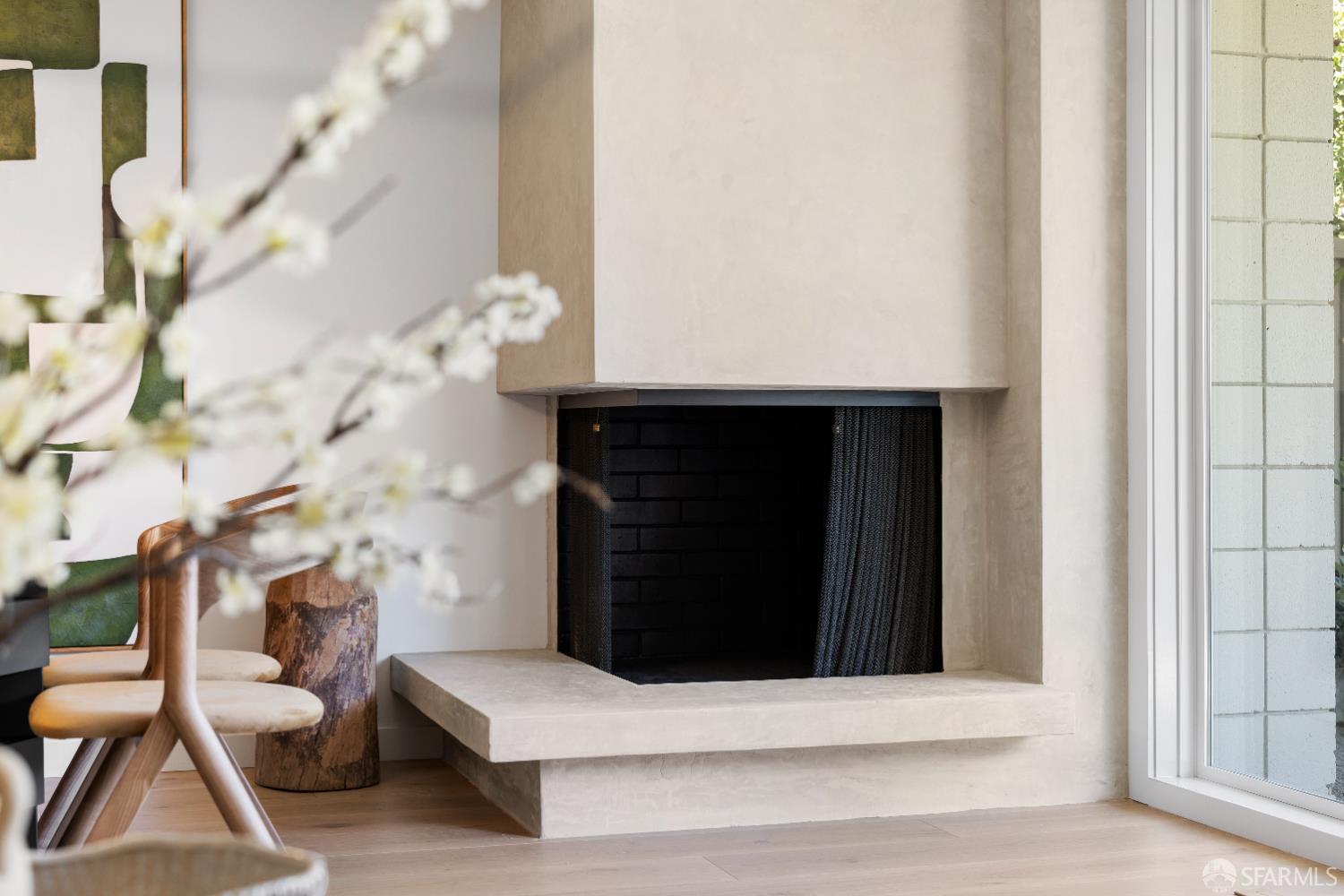 Detail Gallery Image 11 of 55 For 37 Los Altos Sqr, Los Altos,  CA 94022 - 2 Beds | 2/1 Baths