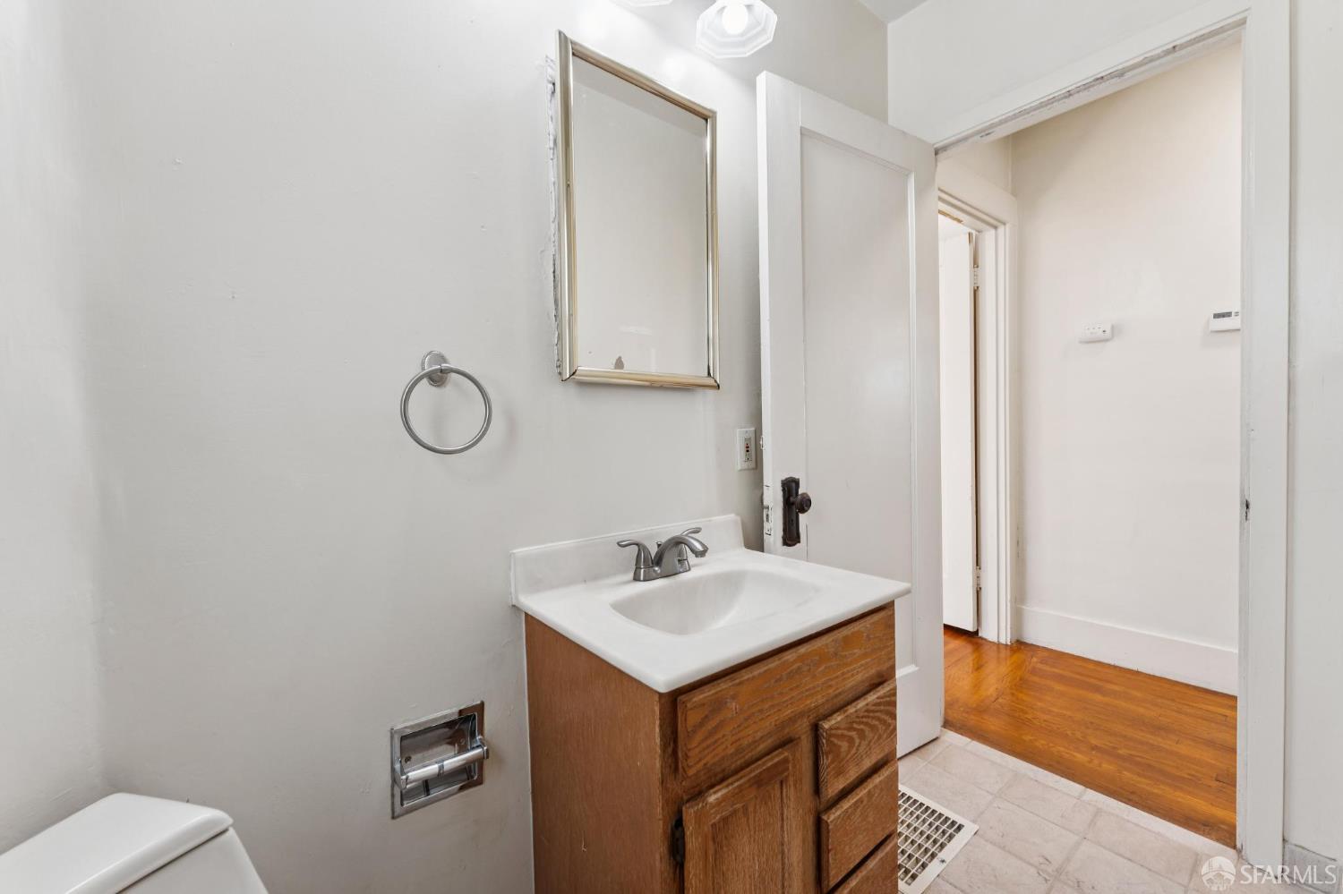 Detail Gallery Image 40 of 59 For 3900 Laurel Ave, Oakland,  CA 94602 - 2 Beds | 1 Baths