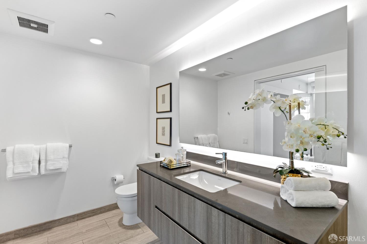 Photo #10: 425059640 Listing: Photo #10