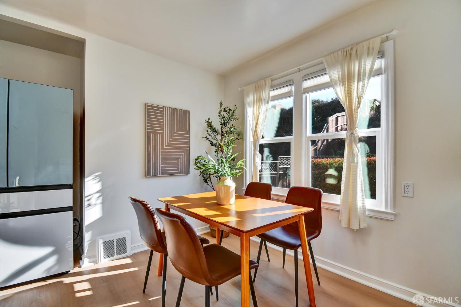 Detail Gallery Image 16 of 40 For 19 Robinson Dr, San Francisco,  CA 94112 - 3 Beds | 2 Baths