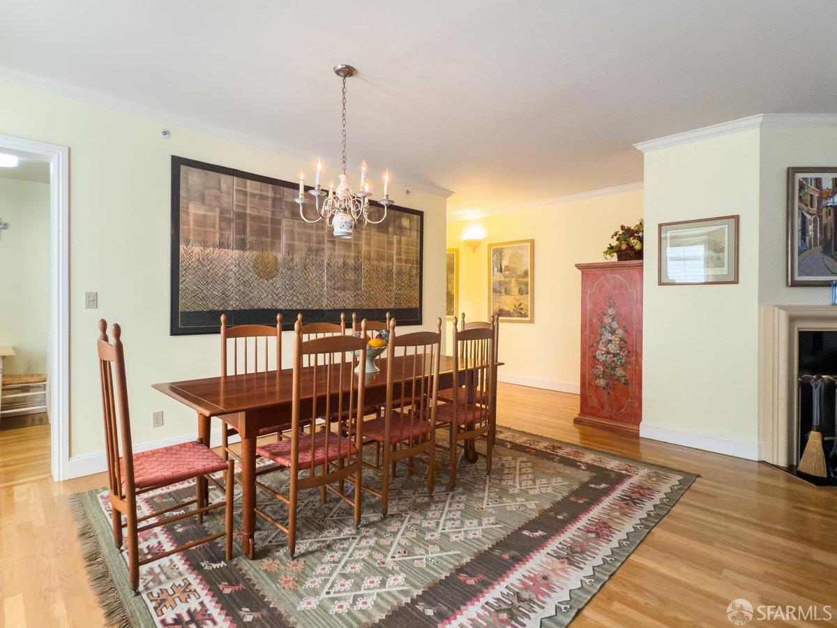 Photo #12: 425076255 Listing: Photo #12