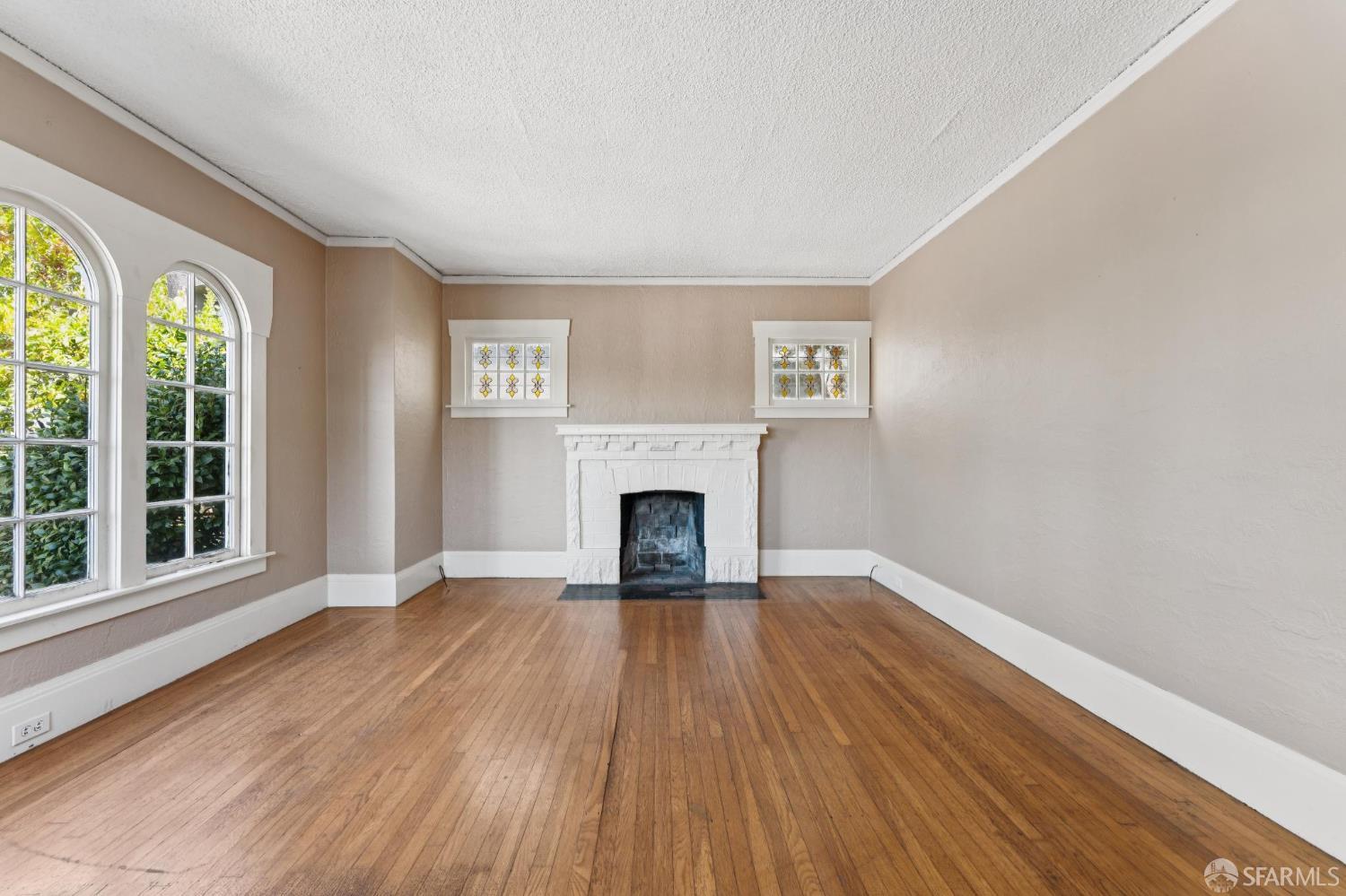 Detail Gallery Image 8 of 59 For 3900 Laurel Ave, Oakland,  CA 94602 - 2 Beds | 1 Baths