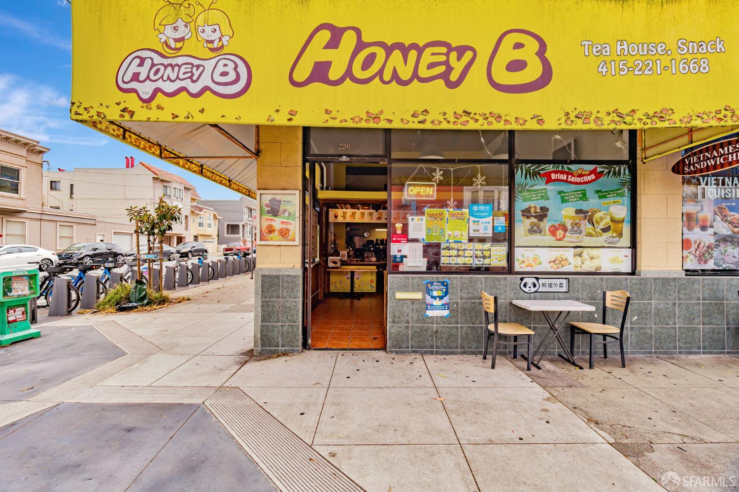 Detail Gallery Image 30 of 46 For 2201 Clement St, San Francisco,  CA 94121 - – Beds | – Baths