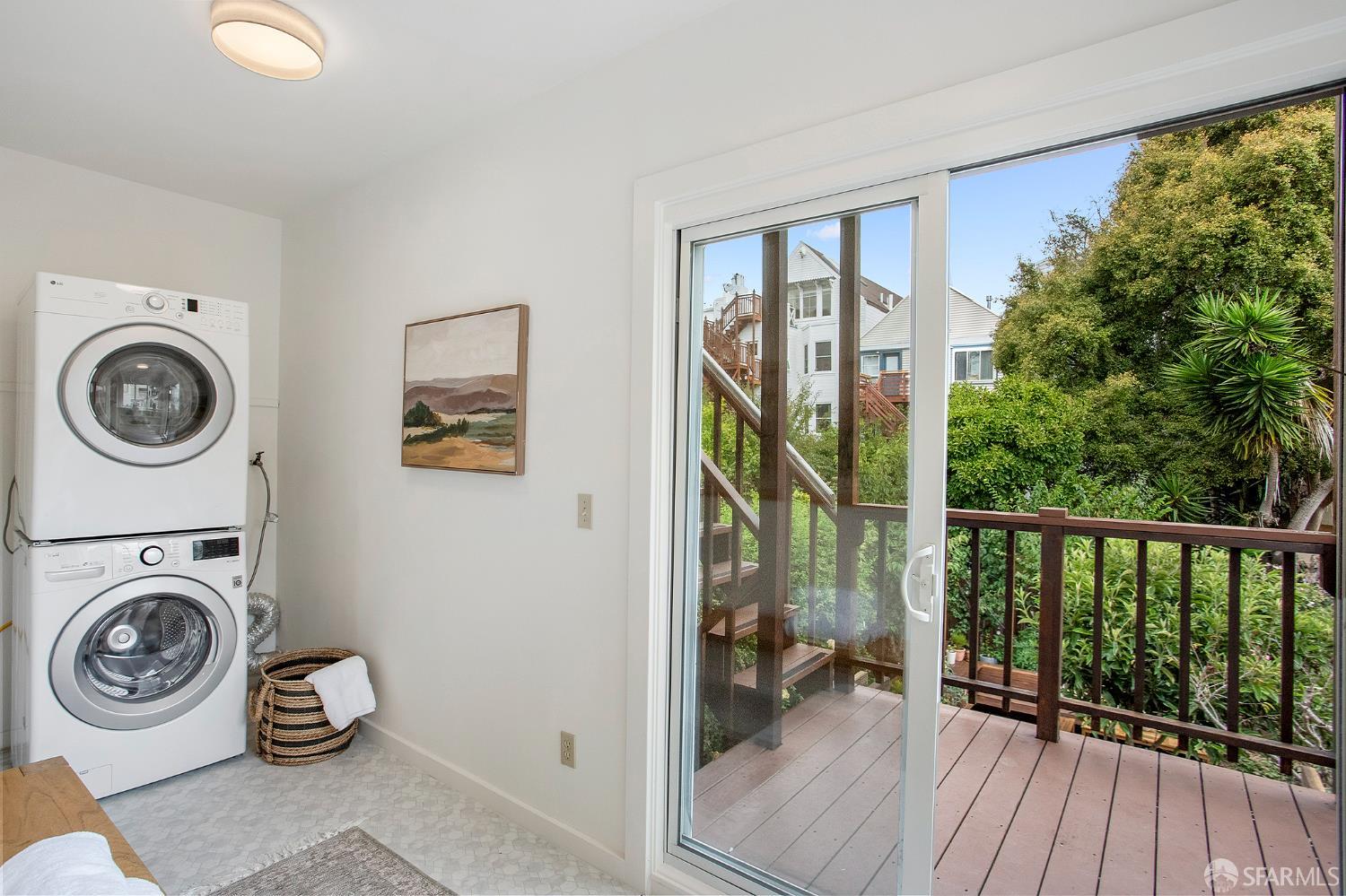 Detail Gallery Image 18 of 22 For 16 Henry St, San Francisco,  CA 94114 - 2 Beds | 1 Baths