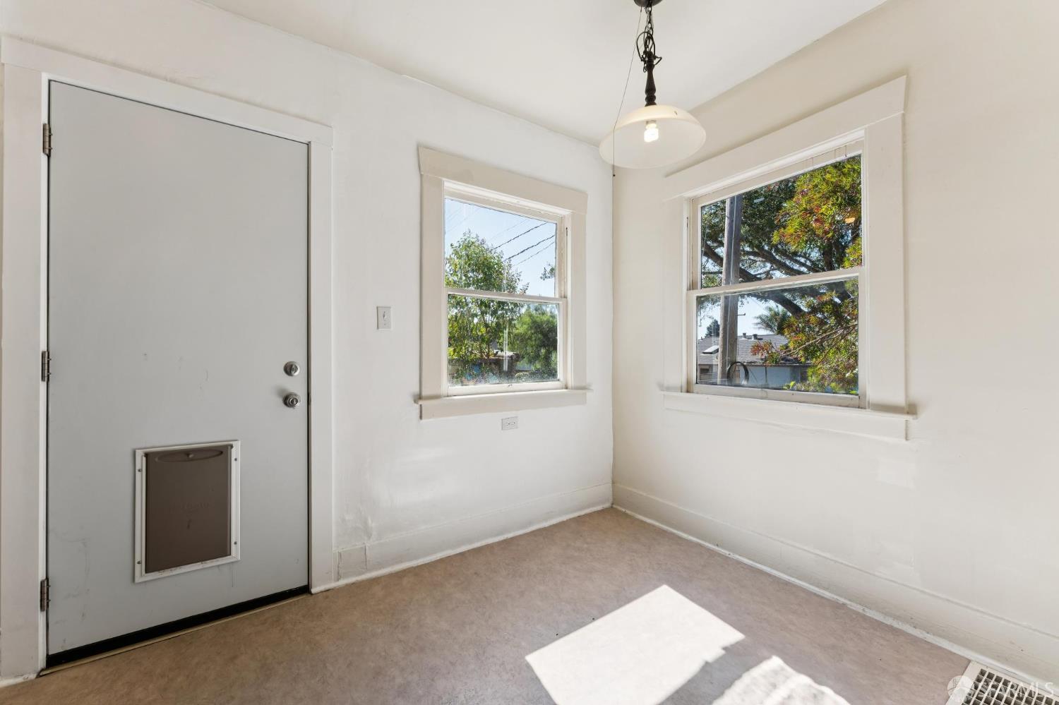 Detail Gallery Image 31 of 59 For 3900 Laurel Ave, Oakland,  CA 94602 - 2 Beds | 1 Baths