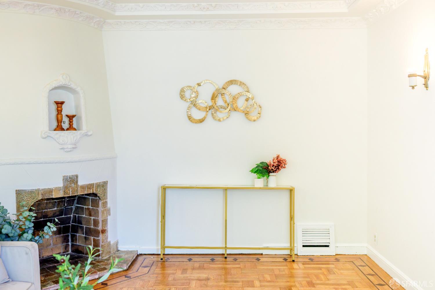 Detail Gallery Image 12 of 55 For 225 Cotter St, San Francisco,  CA 94112 - 3 Beds | 1 Baths