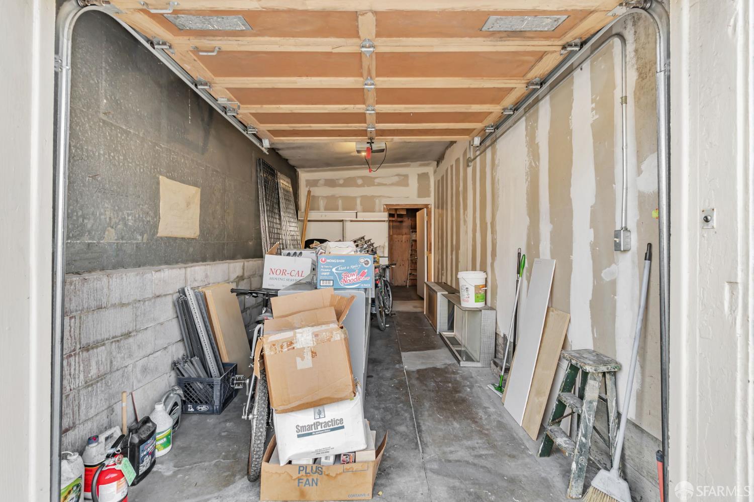 Detail Gallery Image 26 of 46 For 2201 Clement St, San Francisco,  CA 94121 - – Beds | – Baths