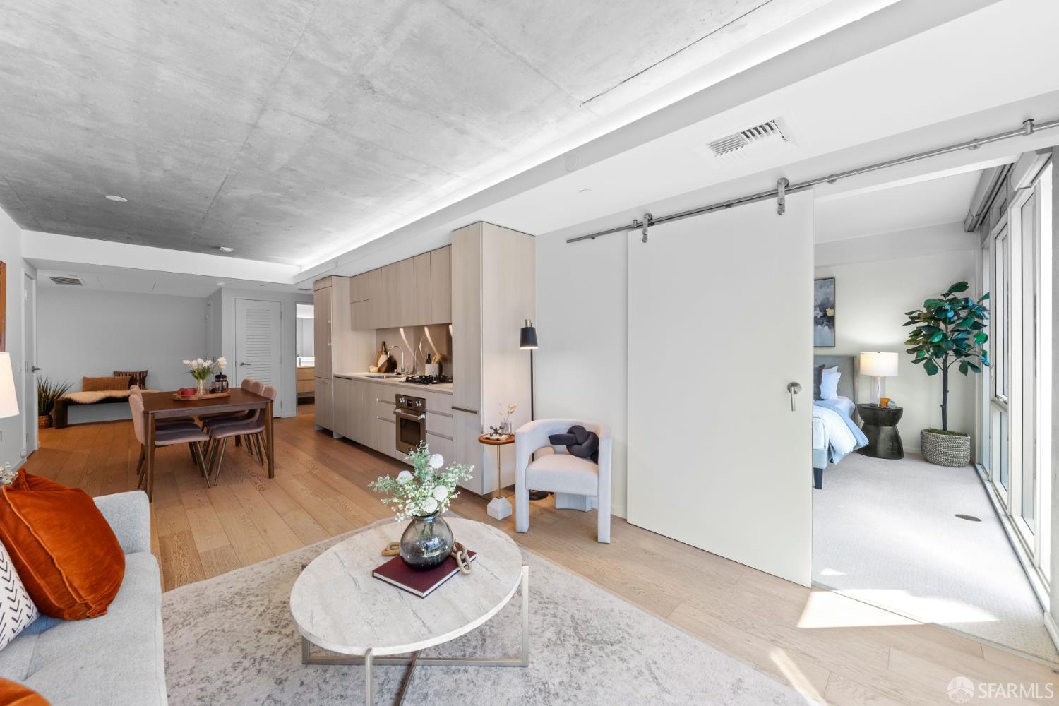 Photo #7: 425059640 Listing: Photo #7