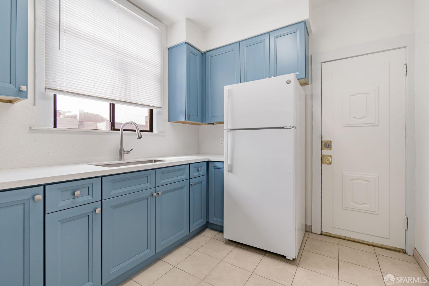 Detail Gallery Image 8 of 46 For 2201 Clement St, San Francisco,  CA 94121 - – Beds | – Baths