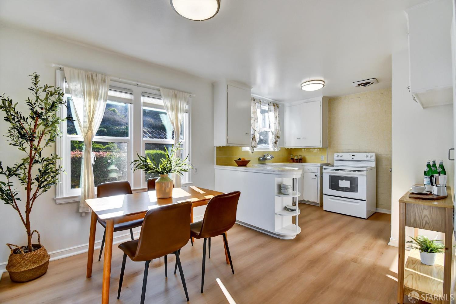 Detail Gallery Image 14 of 40 For 19 Robinson Dr, San Francisco,  CA 94112 - 3 Beds | 2 Baths