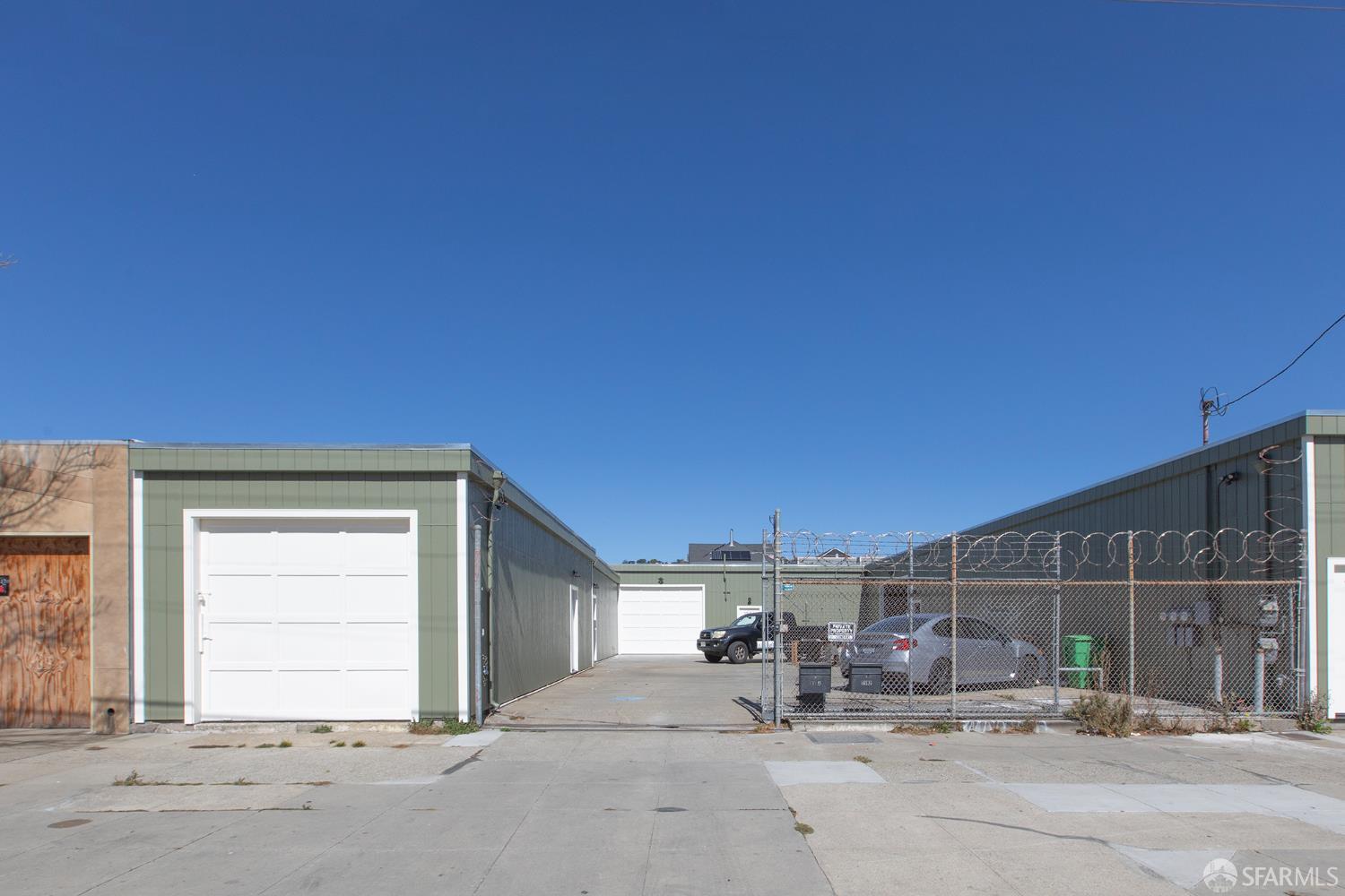 Detail Gallery Image 4 of 4 For 1580 Wallace Ave, San Francisco,  CA 94124 - – Beds | – Baths