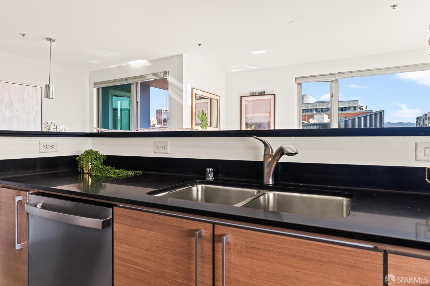 Detail Gallery Image 30 of 44 For 200 2nd St #401,  Oakland,  CA 94607 - 3 Beds | 2 Baths