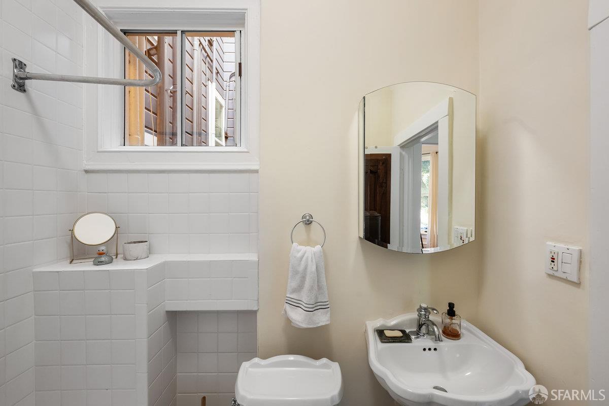 Photo #10: 425076841 Listing: Photo #10