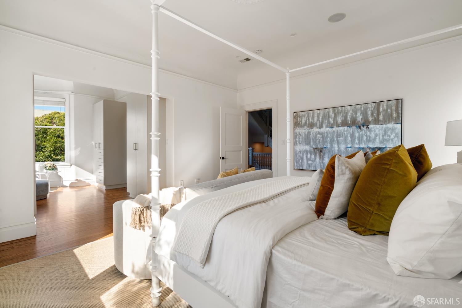 Detail Gallery Image 26 of 64 For 199 Carl St, San Francisco,  CA 94117 - 5 Beds | 4/2 Baths