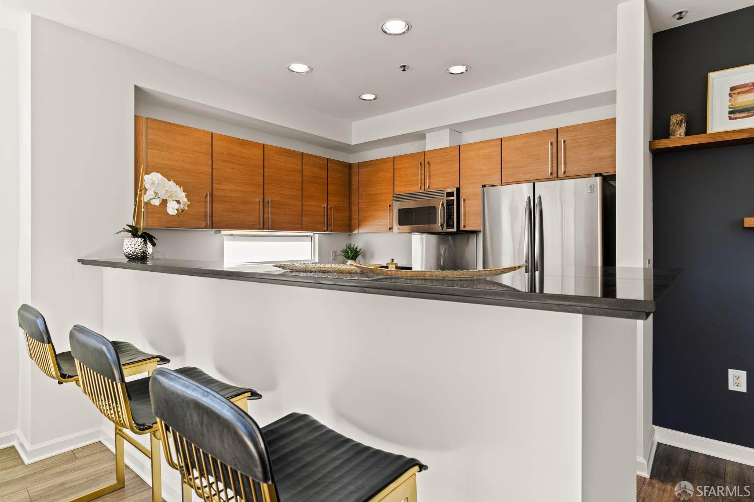 Detail Gallery Image 25 of 44 For 200 2nd St #401,  Oakland,  CA 94607 - 3 Beds | 2 Baths