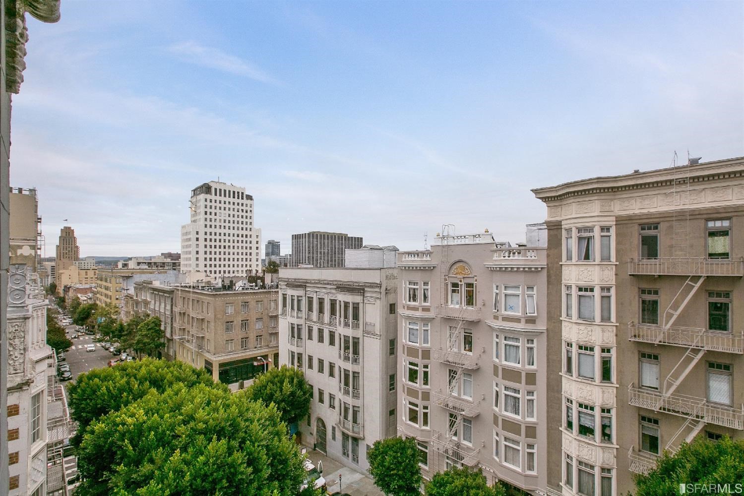 Detail Gallery Image 11 of 32 For 630 Leavenworth St #5,  San Francisco,  CA 94109 - 2 Beds | 2 Baths