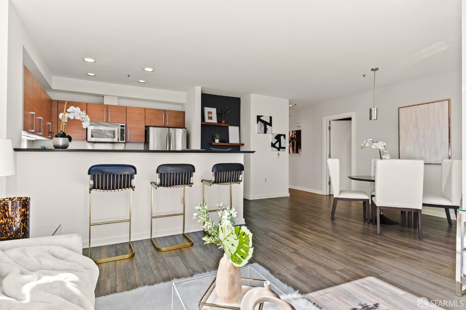 Detail Gallery Image 22 of 44 For 200 2nd St #401,  Oakland,  CA 94607 - 3 Beds | 2 Baths