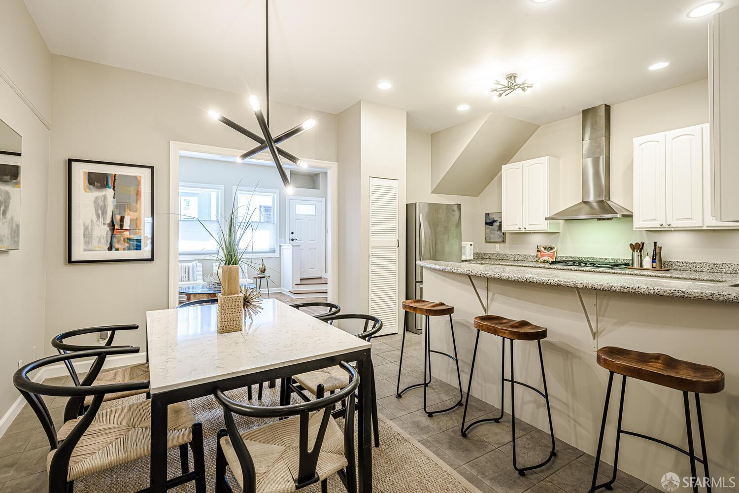 Detail Gallery Image 12 of 30 For 816 Union St, San Francisco,  CA 94133 - 2 Beds | 2 Baths