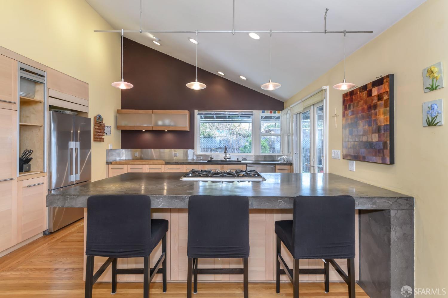 Detail Gallery Image 18 of 31 For 1550 5th St, Concord,  CA 94519 - 2 Beds | 1/1 Baths