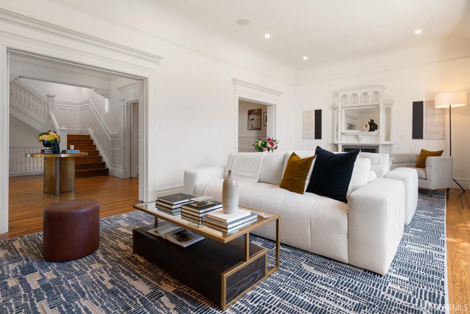 Detail Gallery Image 12 of 64 For 199 Carl St, San Francisco,  CA 94117 - 5 Beds | 4/2 Baths