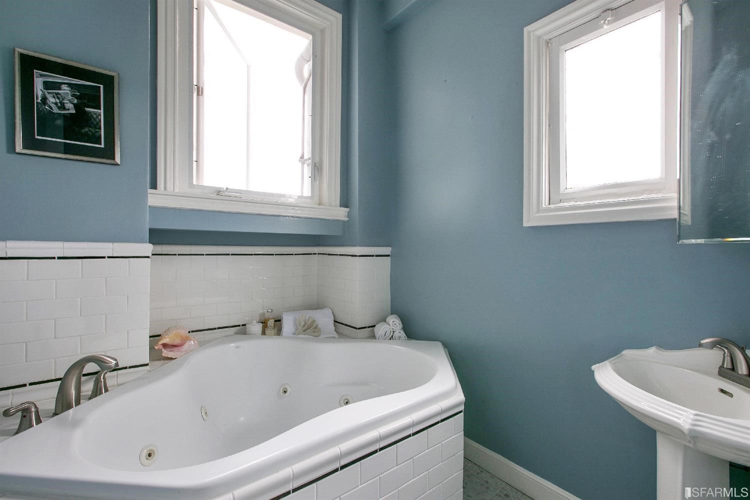 Detail Gallery Image 27 of 32 For 630 Leavenworth St #5,  San Francisco,  CA 94109 - 2 Beds | 2 Baths