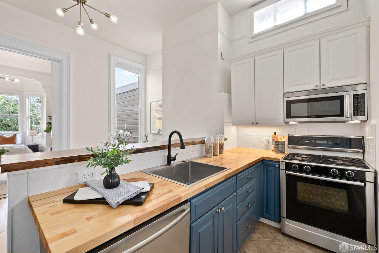 Detail Gallery Image 15 of 20 For 1819 Lyon St #3,  San Francisco,  CA 94115 - 1 Beds | 1 Baths