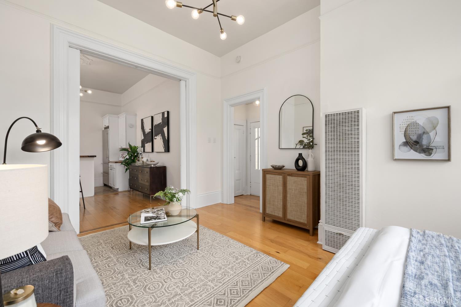 Detail Gallery Image 7 of 20 For 1819 Lyon St #3,  San Francisco,  CA 94115 - 1 Beds | 1 Baths