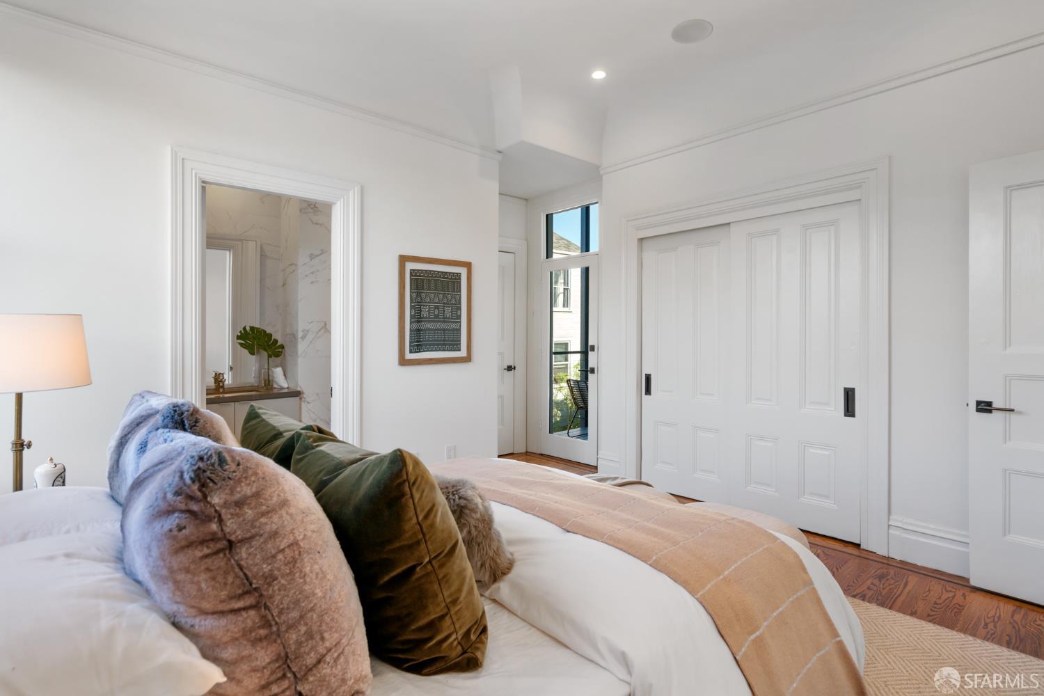 Detail Gallery Image 34 of 64 For 199 Carl St, San Francisco,  CA 94117 - 5 Beds | 4/2 Baths