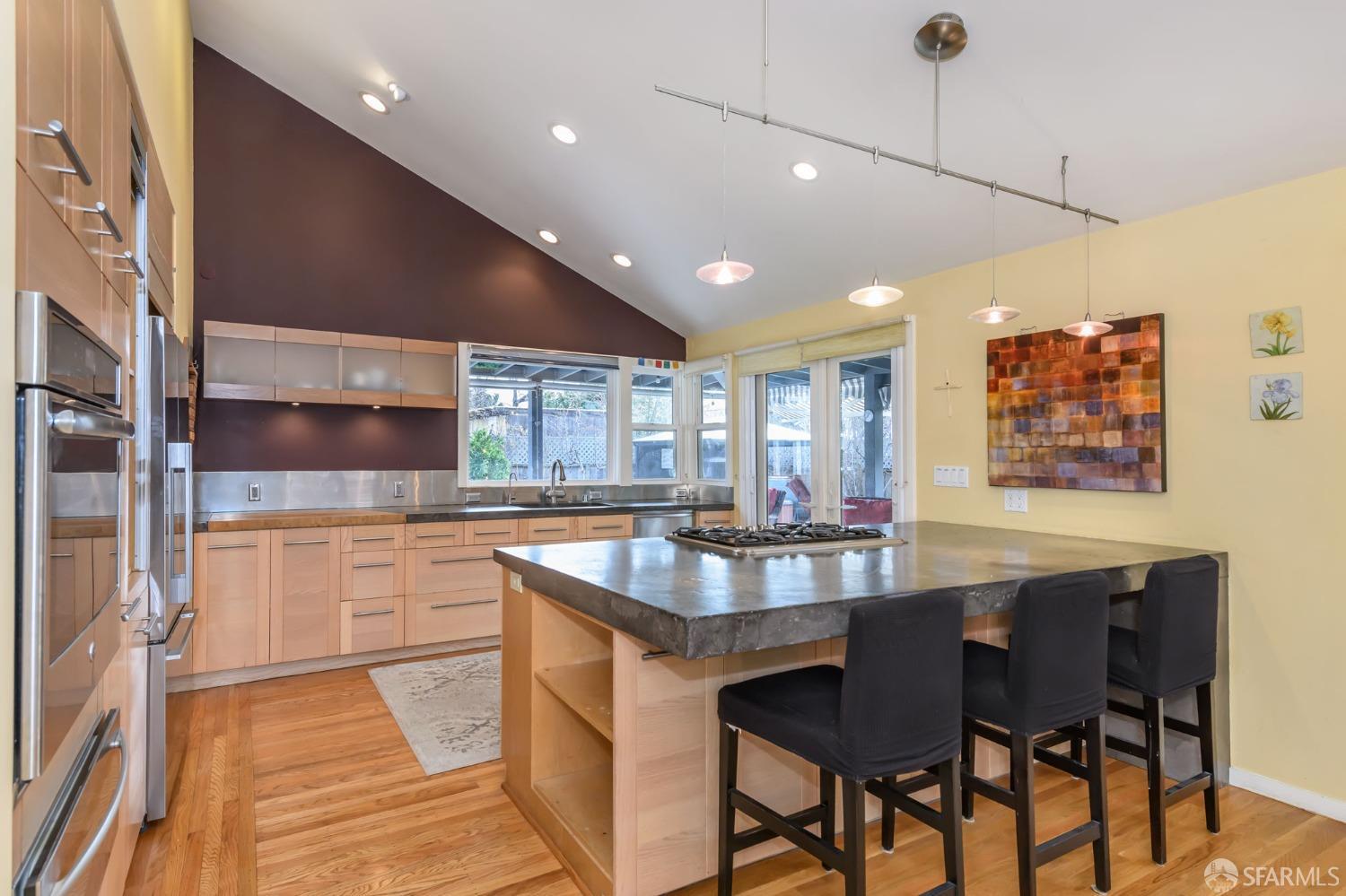 Detail Gallery Image 16 of 31 For 1550 5th St, Concord,  CA 94519 - 2 Beds | 1/1 Baths