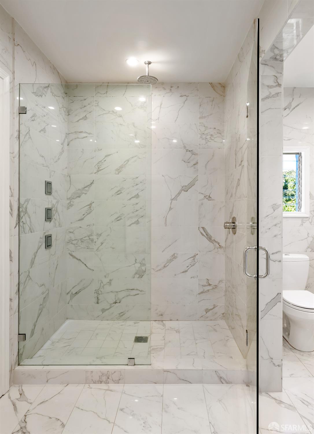 Detail Gallery Image 30 of 64 For 199 Carl St, San Francisco,  CA 94117 - 5 Beds | 4/2 Baths