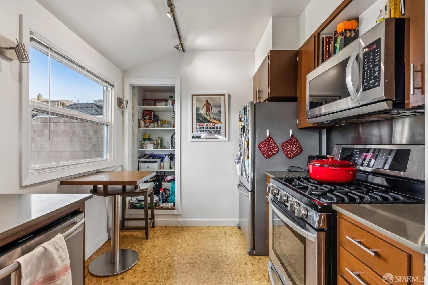 Detail Gallery Image 79 of 91 For 1701 Funston Ave #1703,  San Francisco,  CA 94122 - 4 Beds | 5/1 Baths