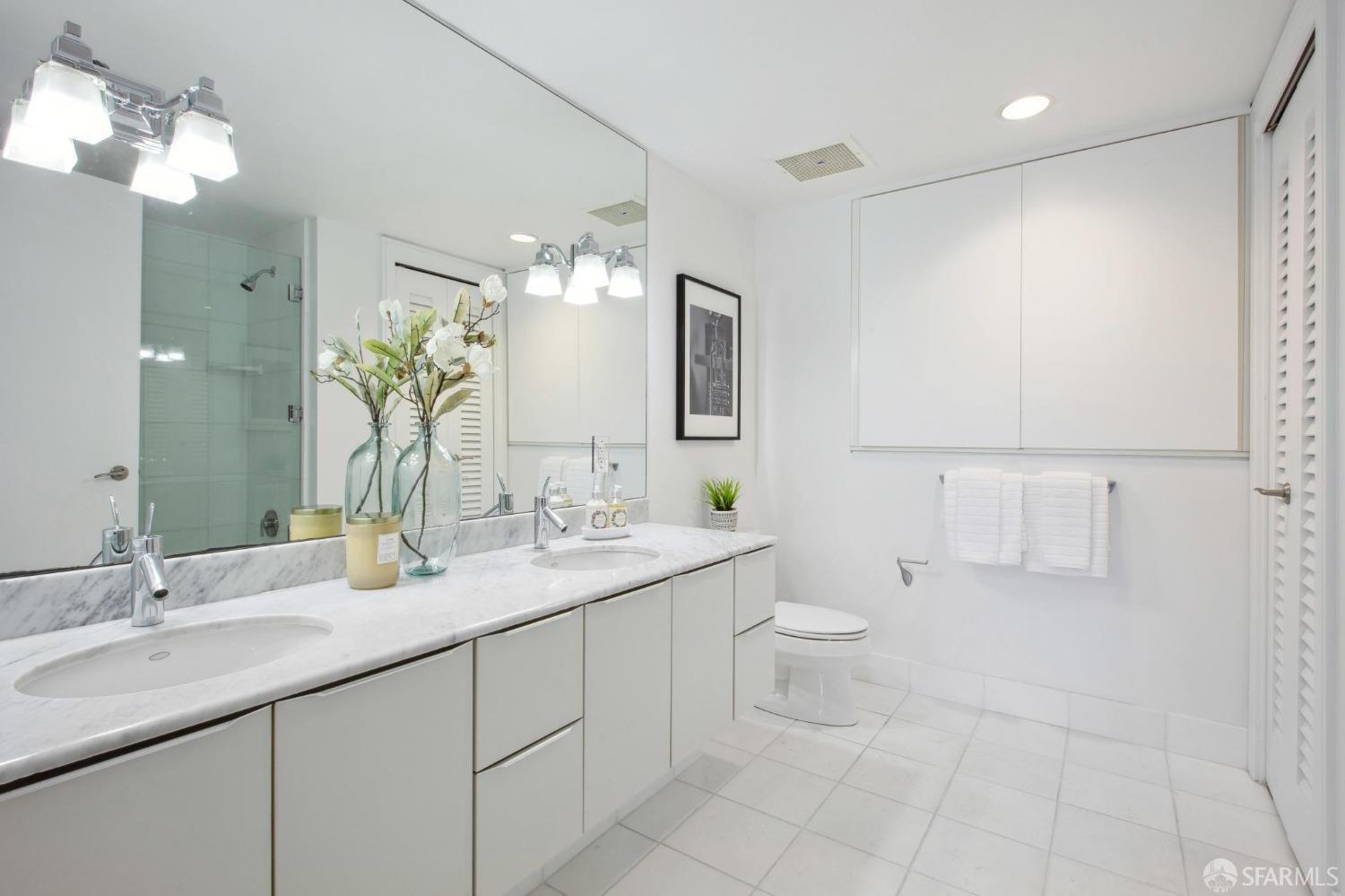Photo #19: 425076940 Listing: Photo #19