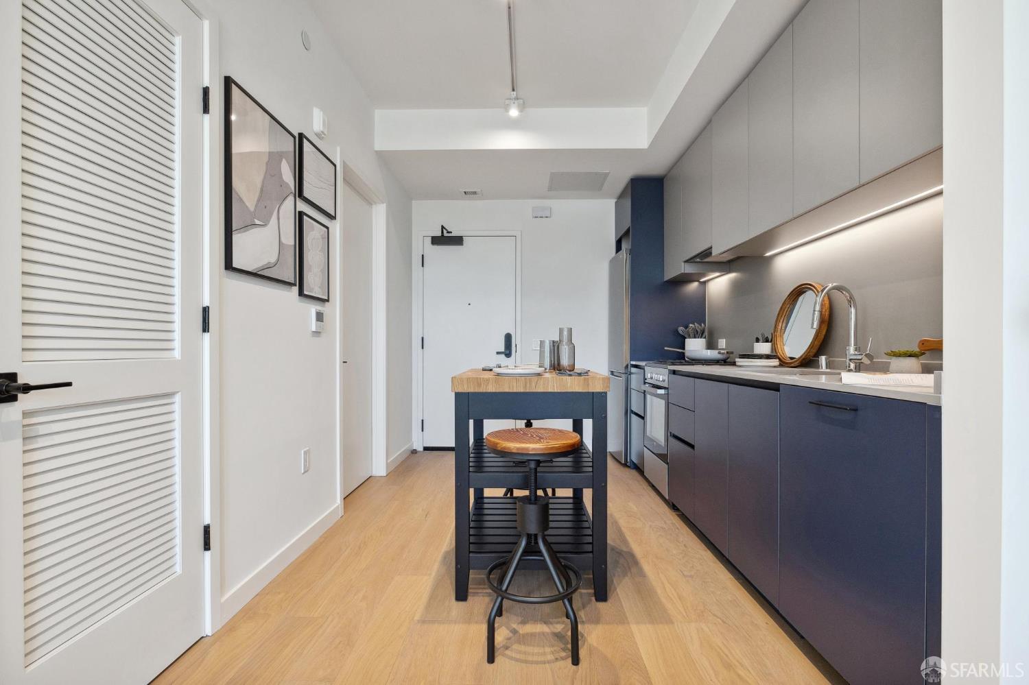 Detail Gallery Image 2 of 12 For 988 Harrison St Jr2,  San Francisco,  CA 94107 - 1 Beds | 1 Baths