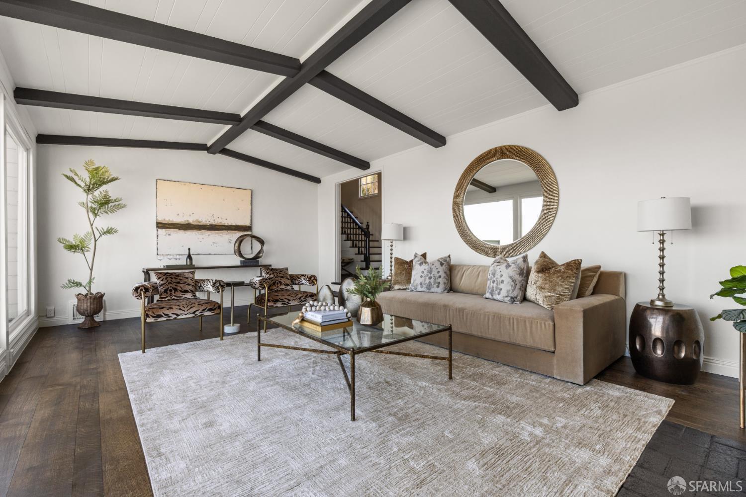 Detail Gallery Image 14 of 72 For 101 Graystone Ter, San Francisco,  CA 94114 - 3 Beds | 2/1 Baths