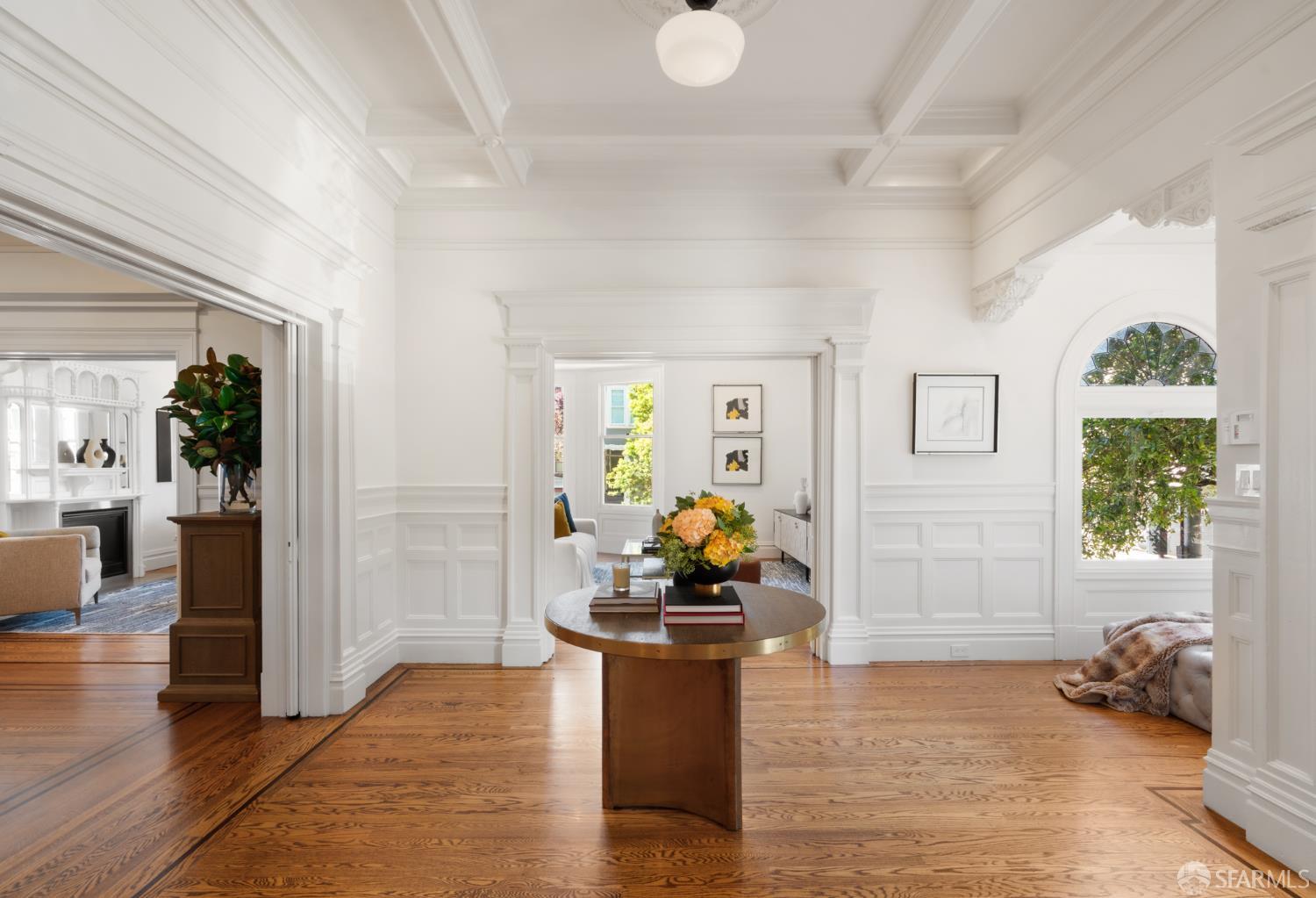 Detail Gallery Image 7 of 64 For 199 Carl St, San Francisco,  CA 94117 - 5 Beds | 4/2 Baths