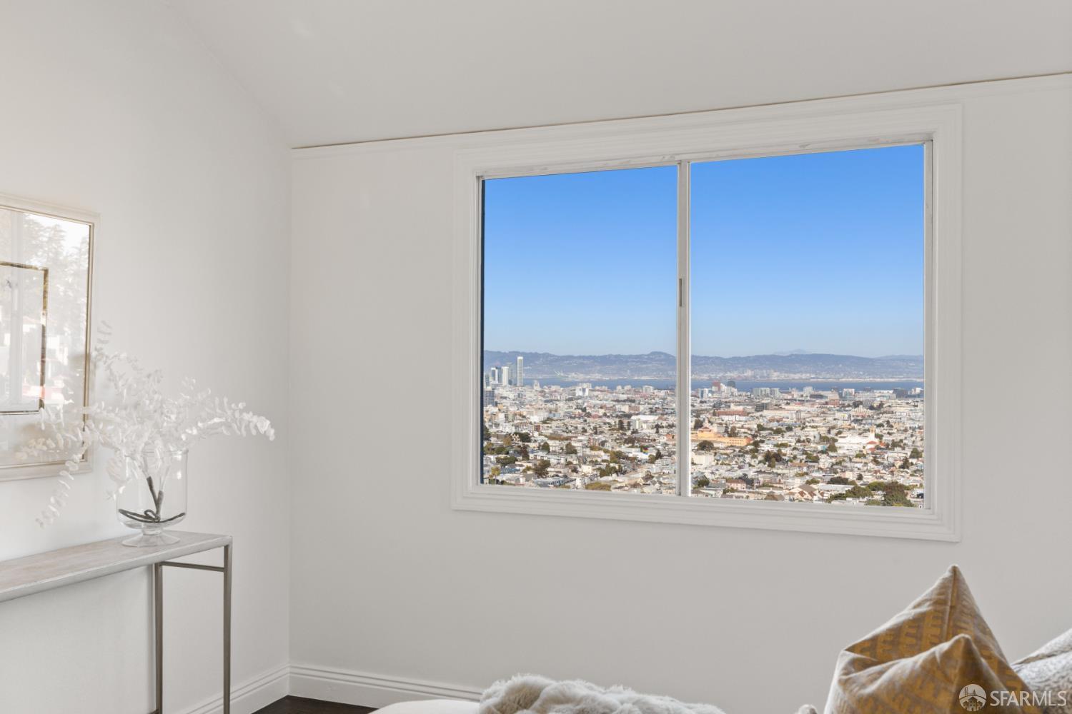 Detail Gallery Image 47 of 72 For 101 Graystone Ter, San Francisco,  CA 94114 - 3 Beds | 2/1 Baths