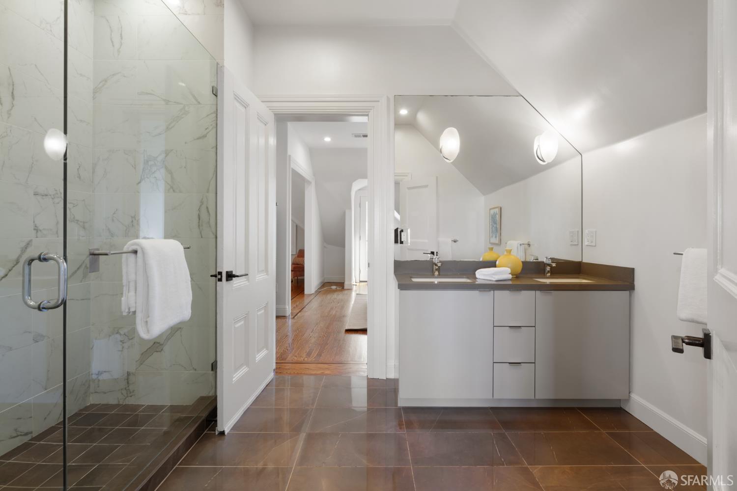 Detail Gallery Image 47 of 64 For 199 Carl St, San Francisco,  CA 94117 - 5 Beds | 4/2 Baths