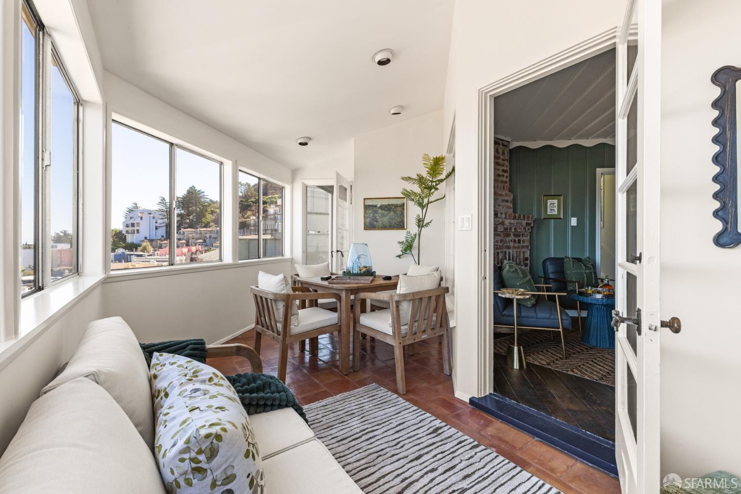 Detail Gallery Image 19 of 72 For 101 Graystone Ter, San Francisco,  CA 94114 - 3 Beds | 2/1 Baths