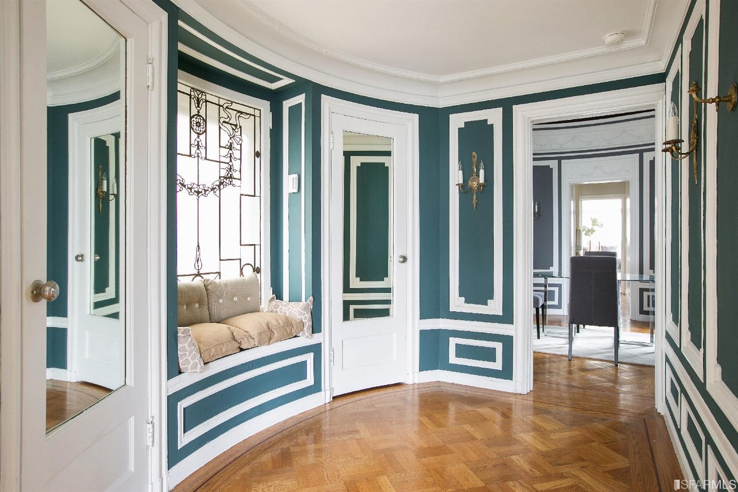 Detail Gallery Image 3 of 32 For 630 Leavenworth St #5,  San Francisco,  CA 94109 - 2 Beds | 2 Baths