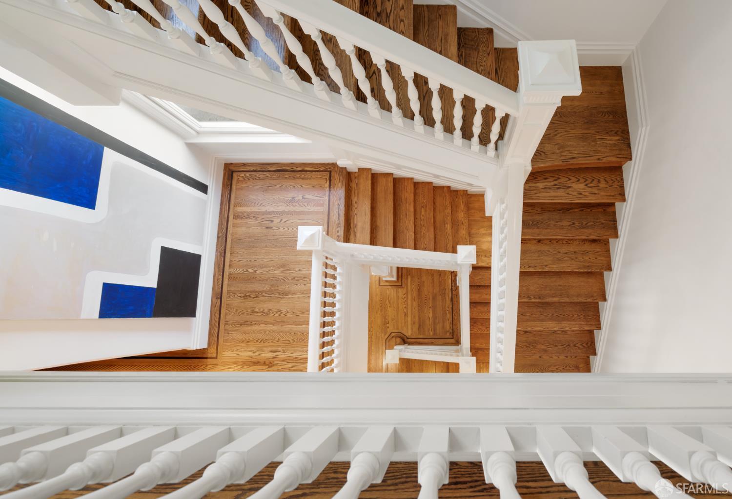 Detail Gallery Image 24 of 64 For 199 Carl St, San Francisco,  CA 94117 - 5 Beds | 4/2 Baths