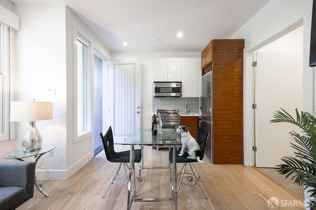 Photo #5: 425076932 Listing 