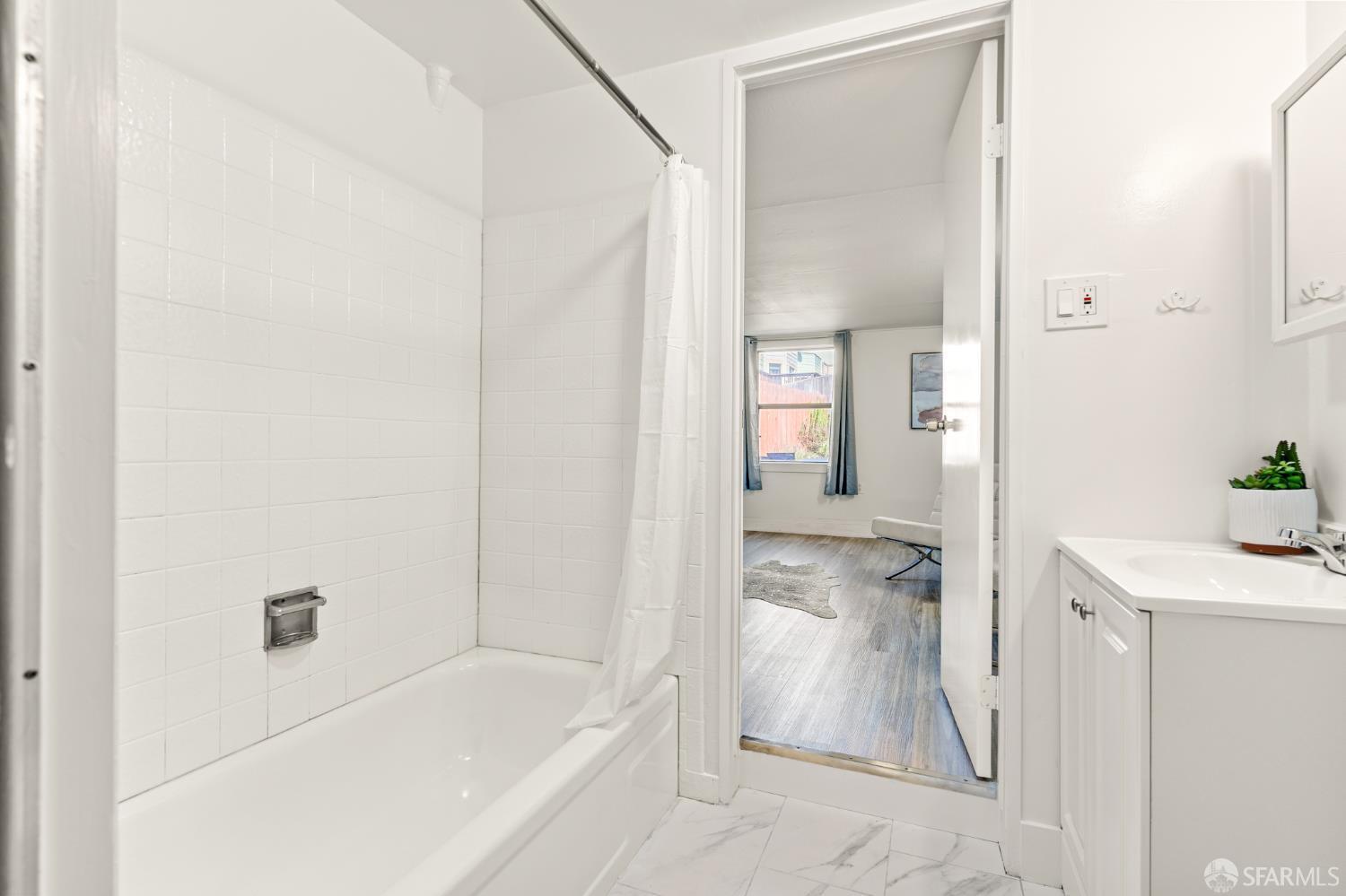 Detail Gallery Image 34 of 50 For 730 Santiago St, San Francisco,  CA 94116 - 3 Beds | 2 Baths