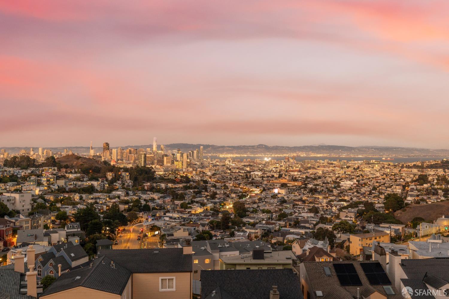 Detail Gallery Image 70 of 72 For 101 Graystone Ter, San Francisco,  CA 94114 - 3 Beds | 2/1 Baths