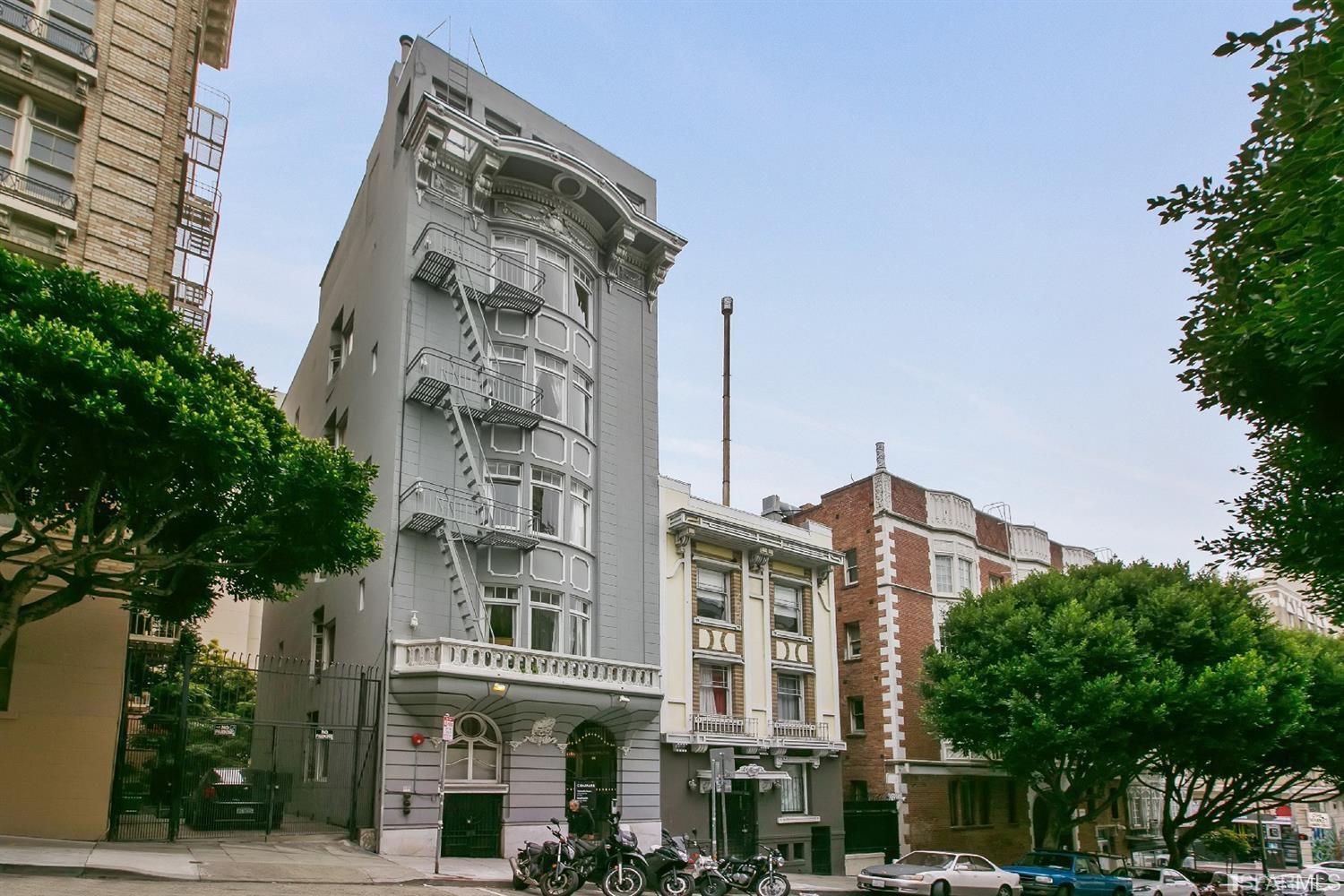 Detail Gallery Image 2 of 32 For 630 Leavenworth St #5,  San Francisco,  CA 94109 - 2 Beds | 2 Baths