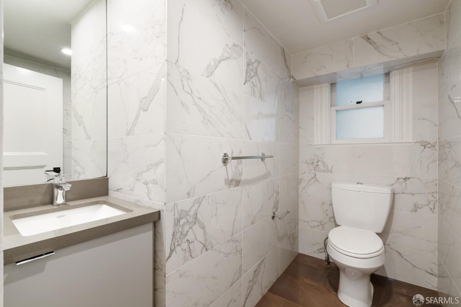 Detail Gallery Image 55 of 64 For 199 Carl St, San Francisco,  CA 94117 - 5 Beds | 4/2 Baths